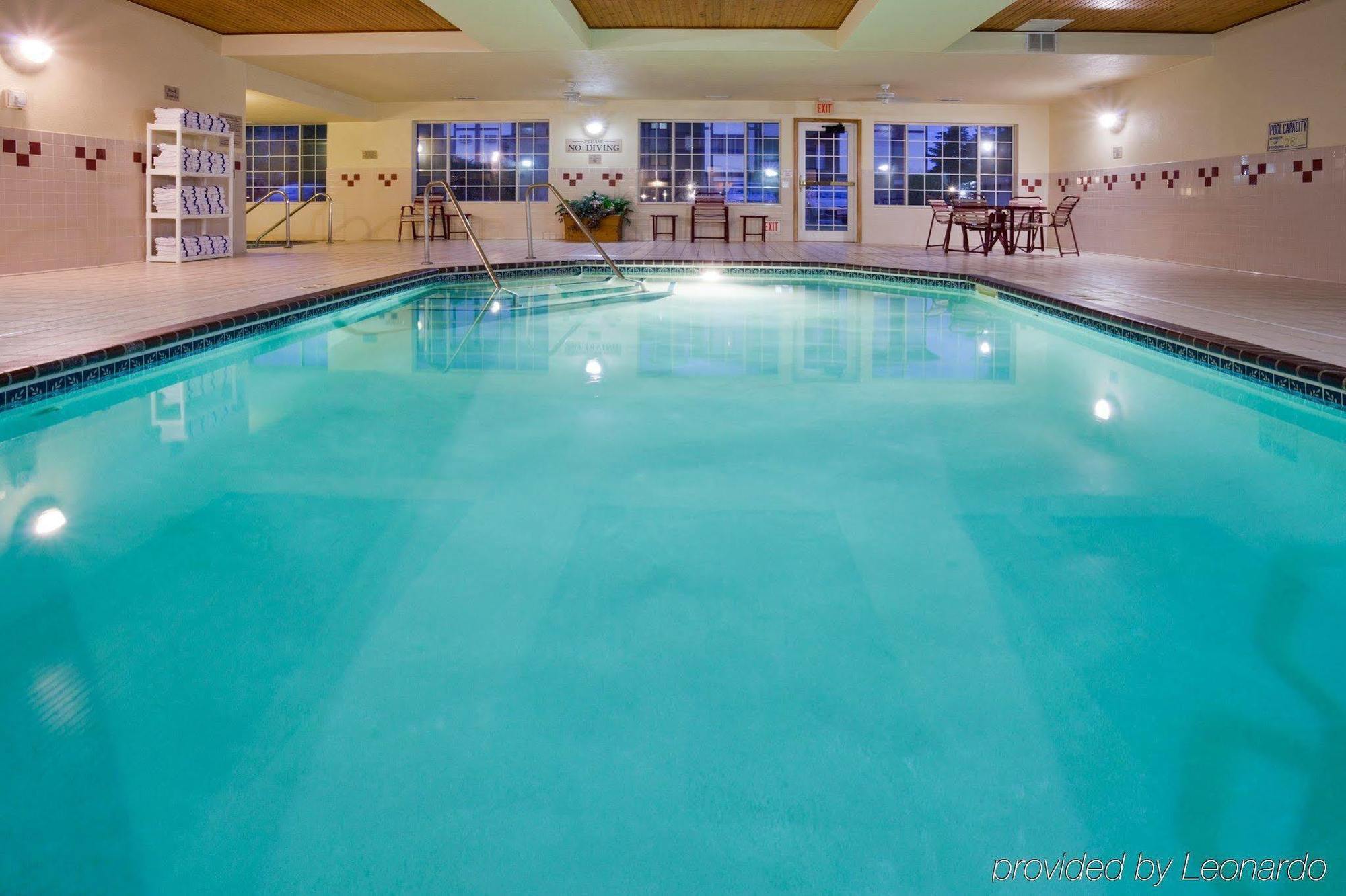 Country Inn & Suites By Radisson, St Cloud West, Mn Saint Cloud Exteriör bild